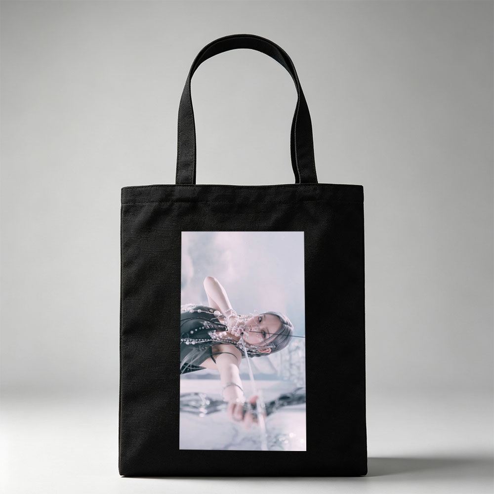 Lisa Blackpink Snowy Landscape Holding Bow and Arrow in Elegant Outfit - Canvas tote bags