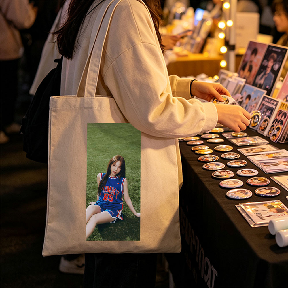 Lisa Blackpink Sports Field Sitting in Tommy 85 Jersey Outfit - Canvas tote bags
