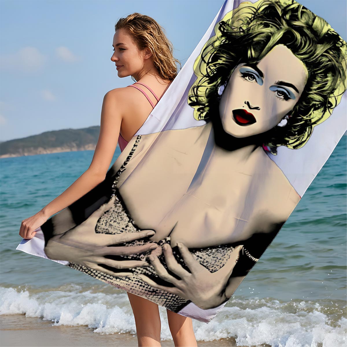Marilyn Monroe in a Glamorous Pose with Bold Makeup and Iconic Hairstyle - Beach towels