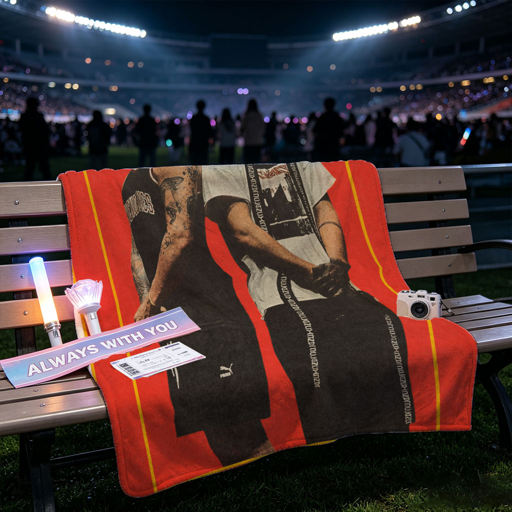 Twenty One Pilots Standing Back to Back in Bold Red Poster Art - Blankets
