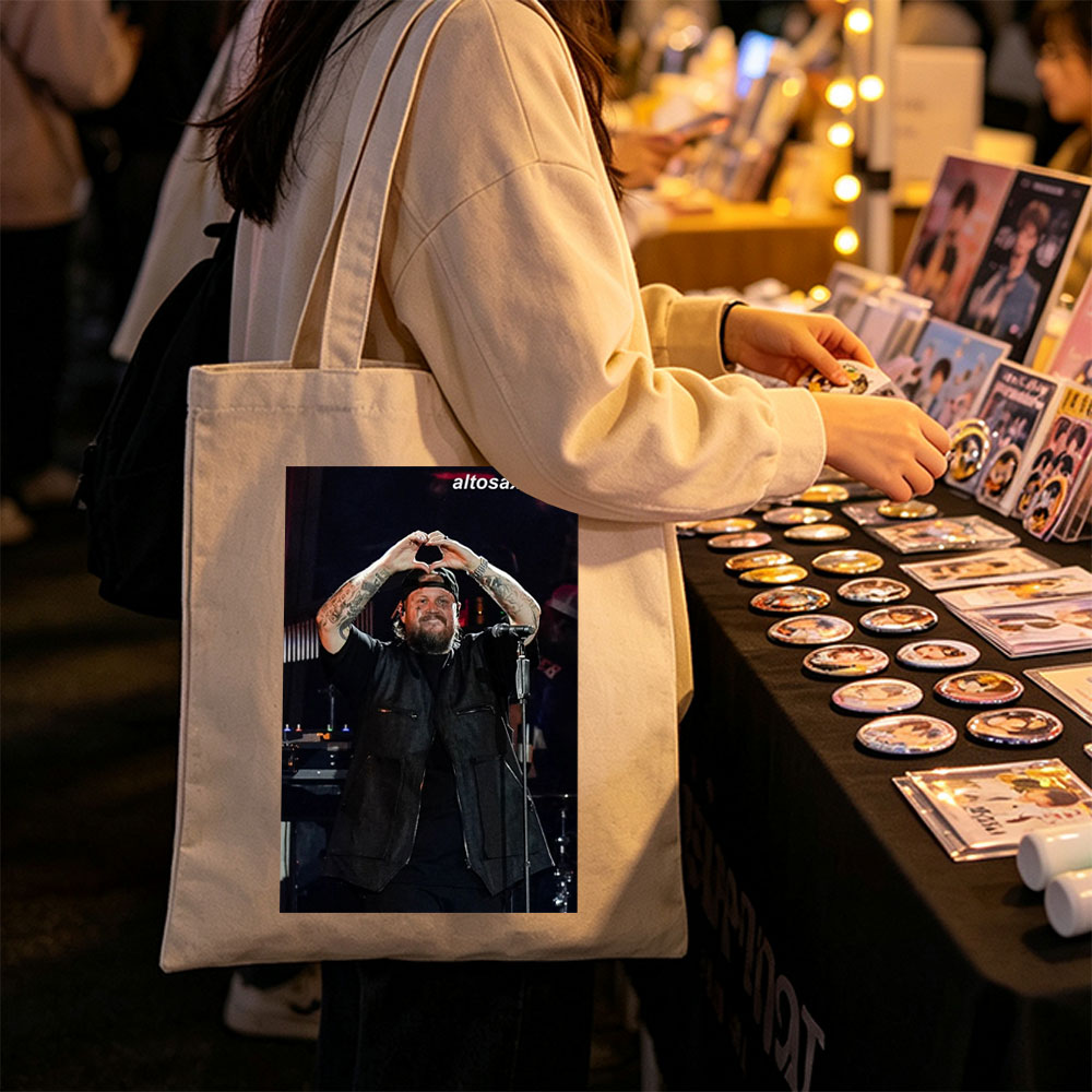 Luke Combs on Stage Making Heart Gesture with Hands - Canvas tote bags