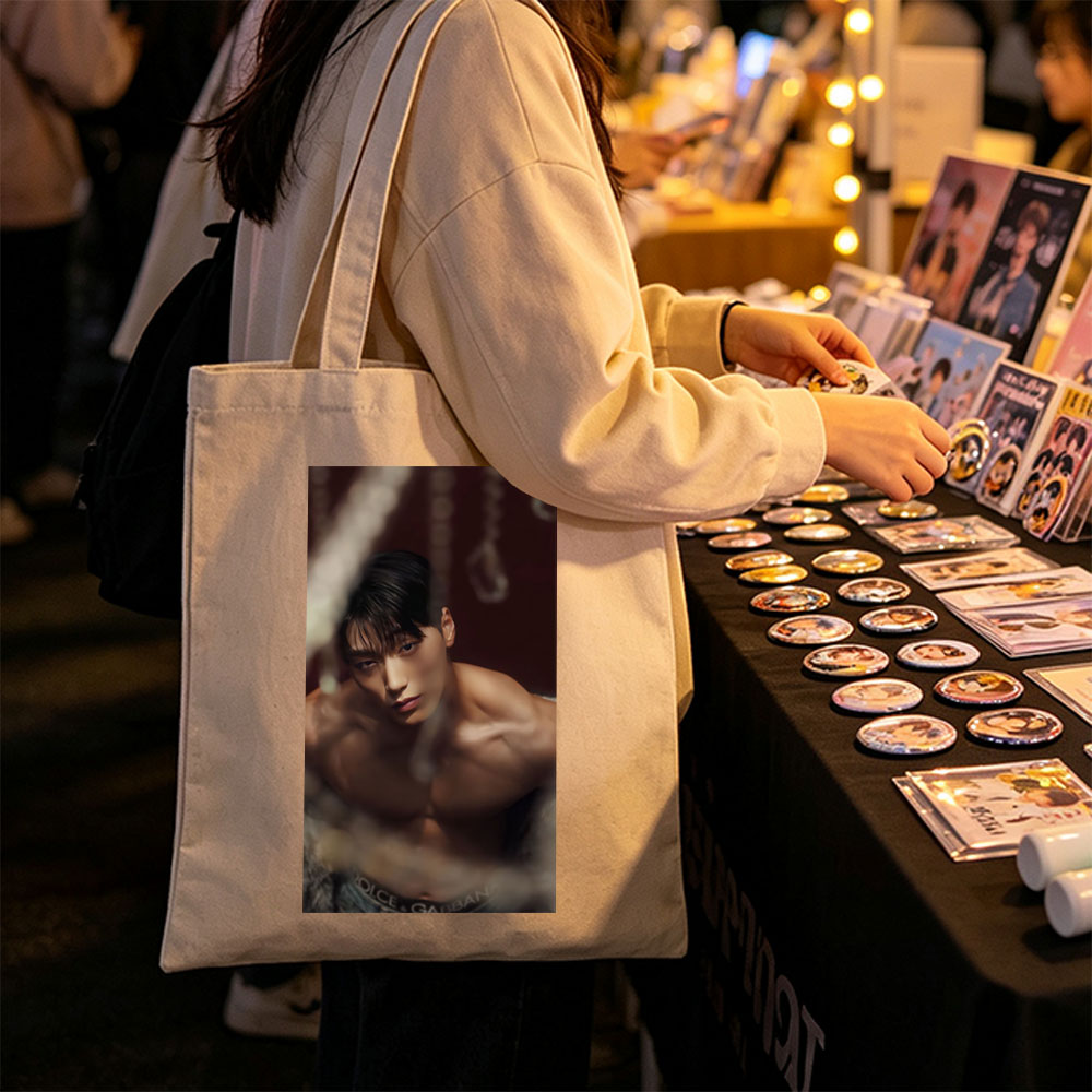 Kim Min-jae Shirtless Portrait in Dramatic Lighting with Dolce & Gabbana Underwear - Canvas tote bags