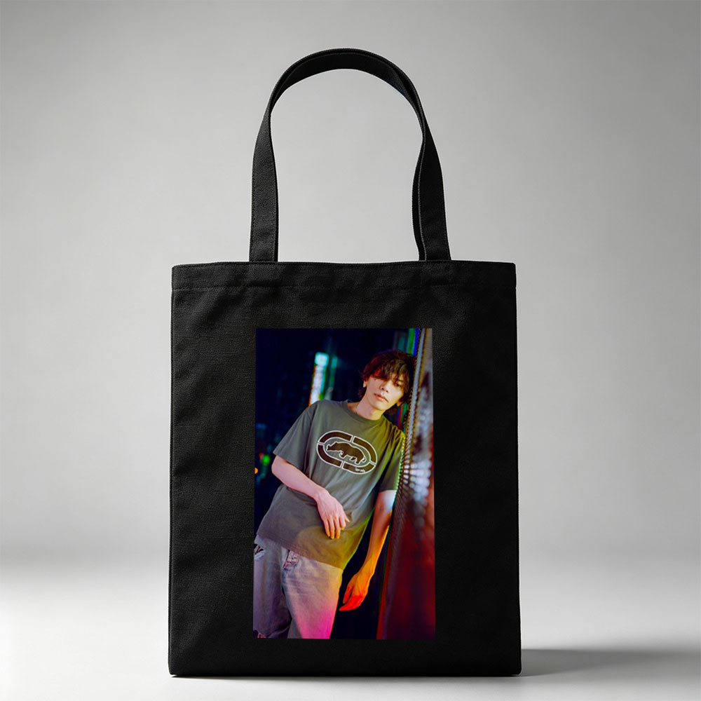 Miyavi in Urban Night Scene Wearing Olive Green T-Shirt with Bear Logo and Distressed Jeans - Canvas tote bags