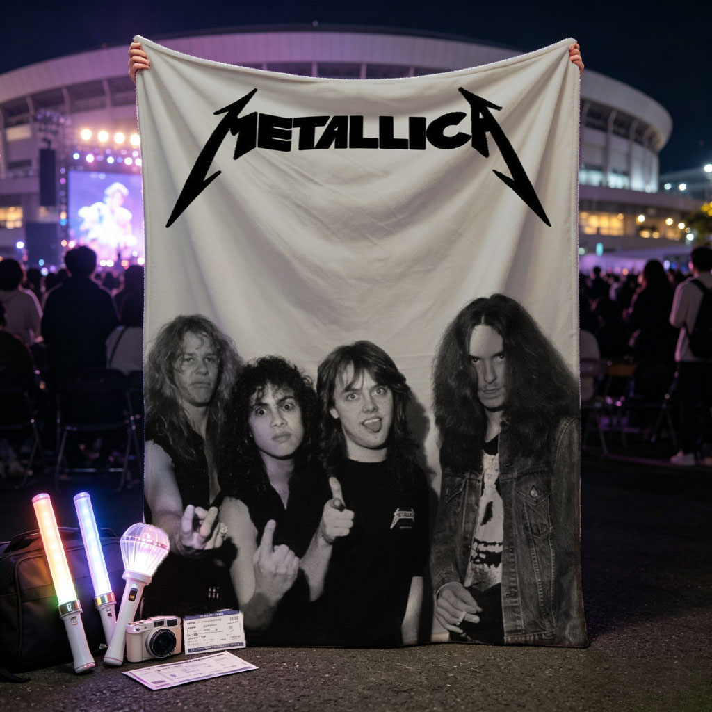Metallica Band Members in Classic Black and White Portrait with Iconic Logo - Blankets