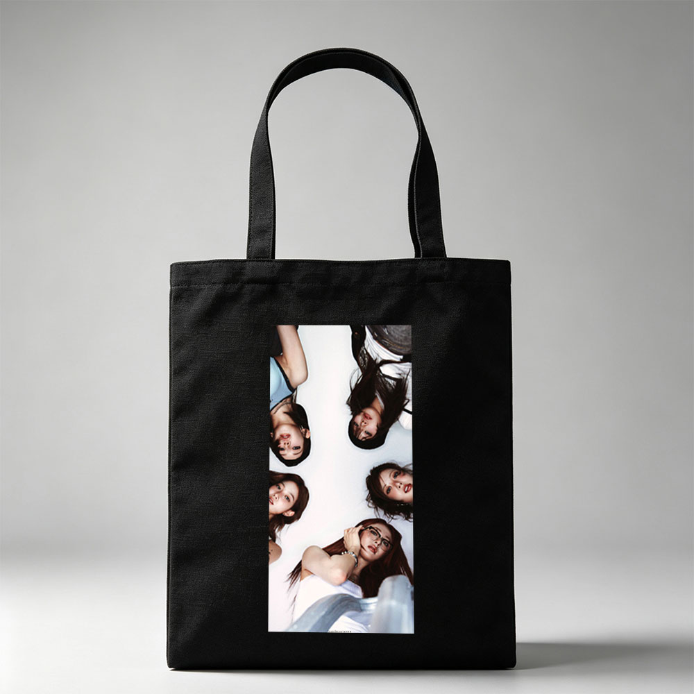 NewJeans Members Lying in a Circle on White Background with Expressive Poses and Fashionable Outfits - Canvas tote bags