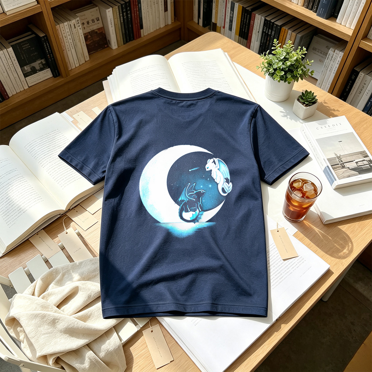 How to Train Your Dragon: Toothless and Light Fury Under the Moon - Tee