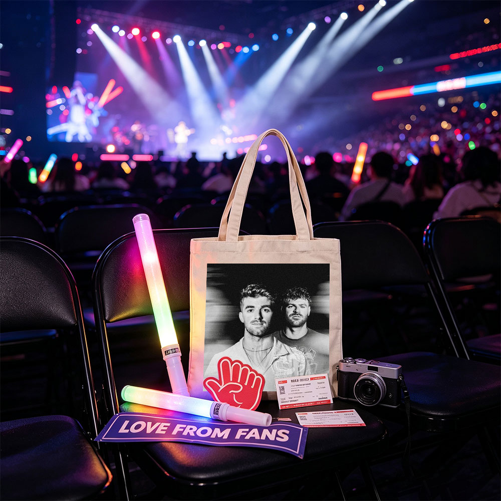 Liam Payne and a Friend in a Black-and-White Portrait with Blurred Background - Canvas tote bags