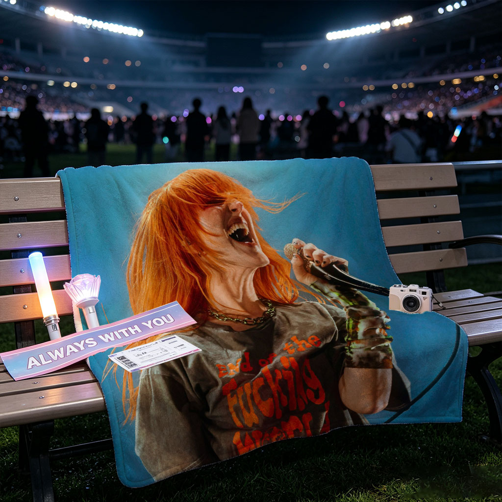 Paramore's Hayley Williams on Stage Singing with Passionate Energy - Blankets