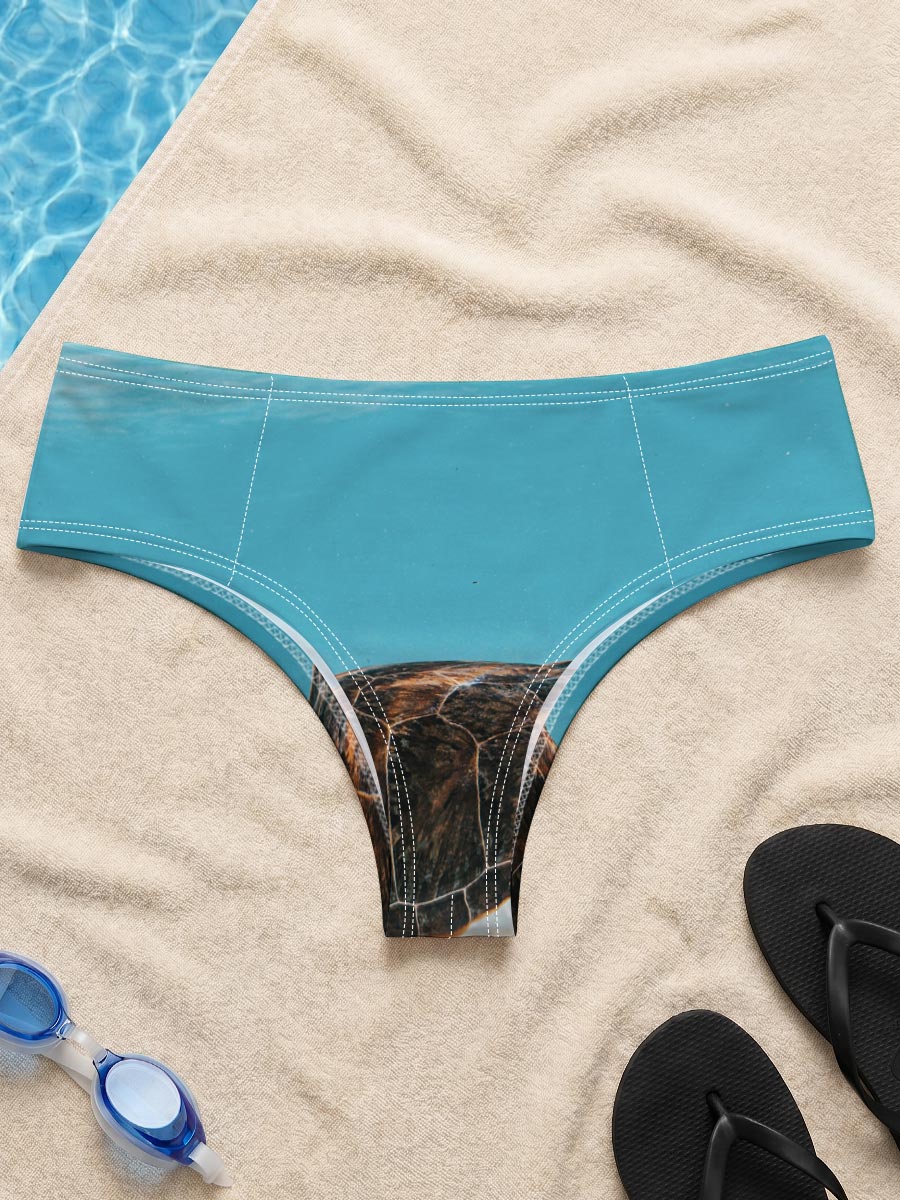 Sea Turtle Swimming in Clear Blue Water -  Men's swim trunks