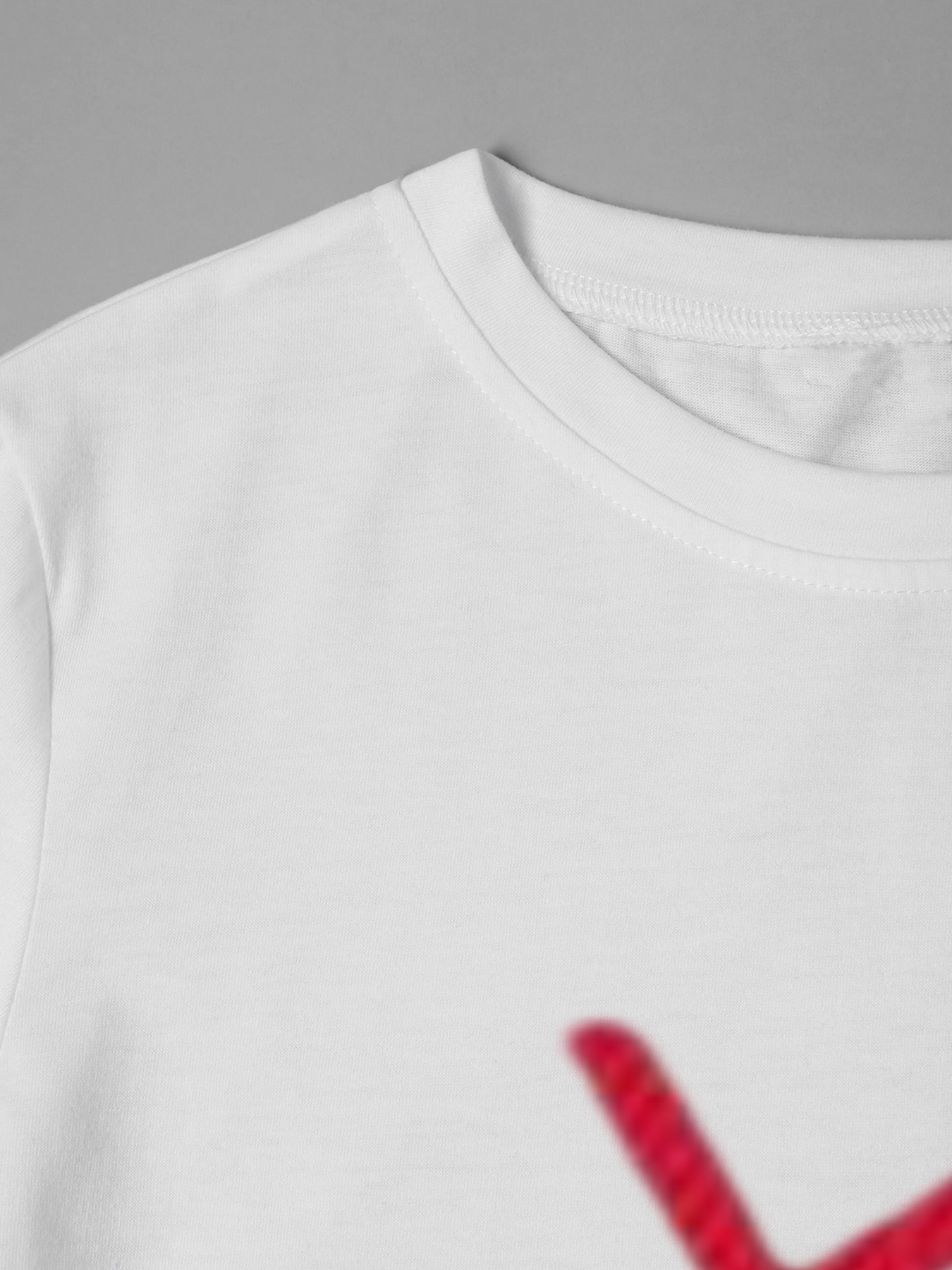 Men's Printed T-Shirt with Red X Eyes Smiley Face Design Casual Round Neck Summer Lightweight Breathable Short Sleeve T-Shirt for Everyday Wear, Streetwear, and Outdoor Activities - Suitable for Teenagers and Young Adults