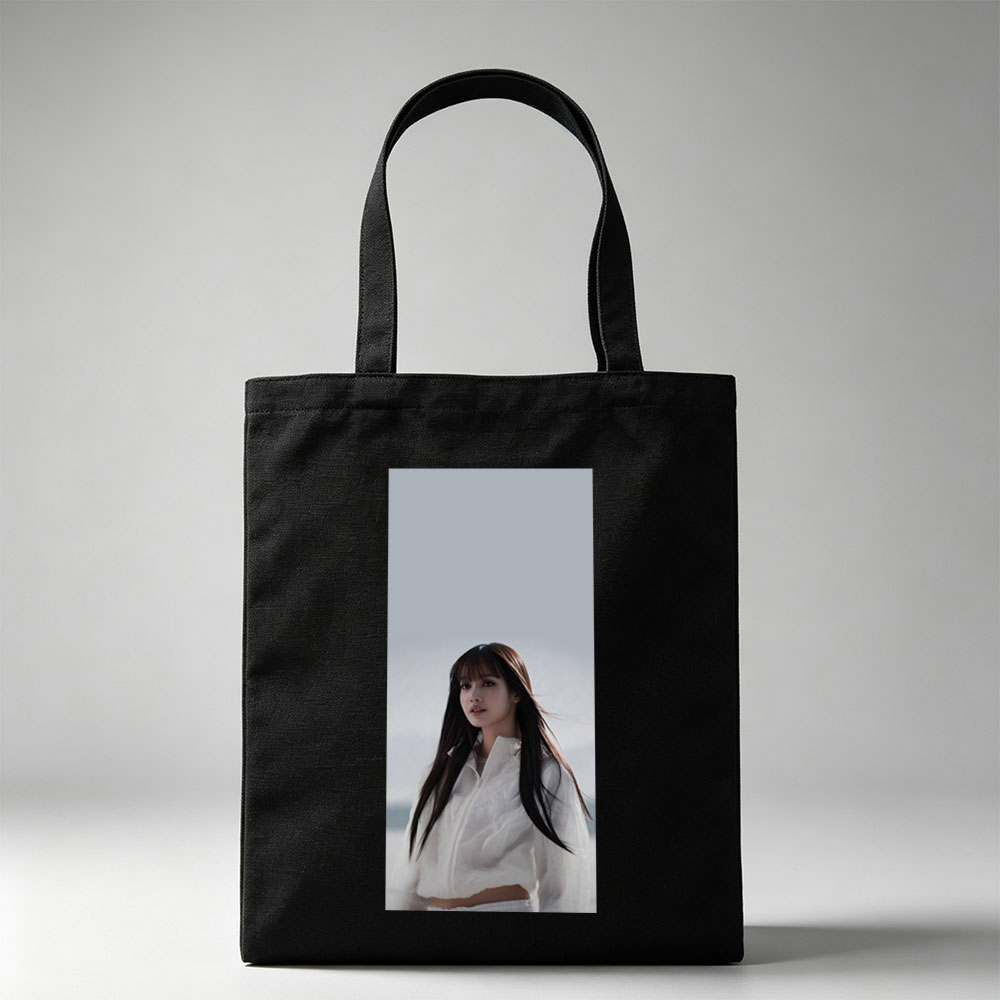 Lisa Blackpink Beach Portrait in White Outfit - Canvas tote bags