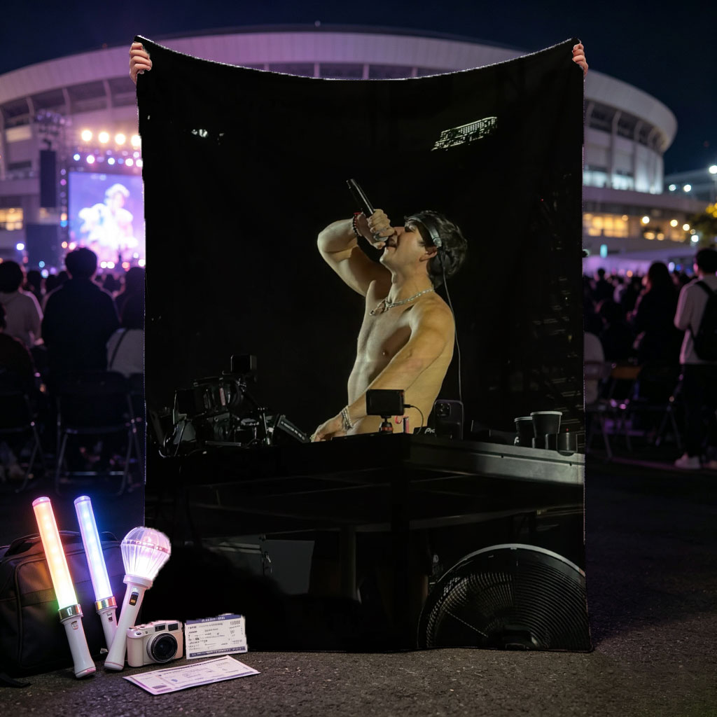 The Weeknd Performing Shirtless on Stage with Microphone - Blankets