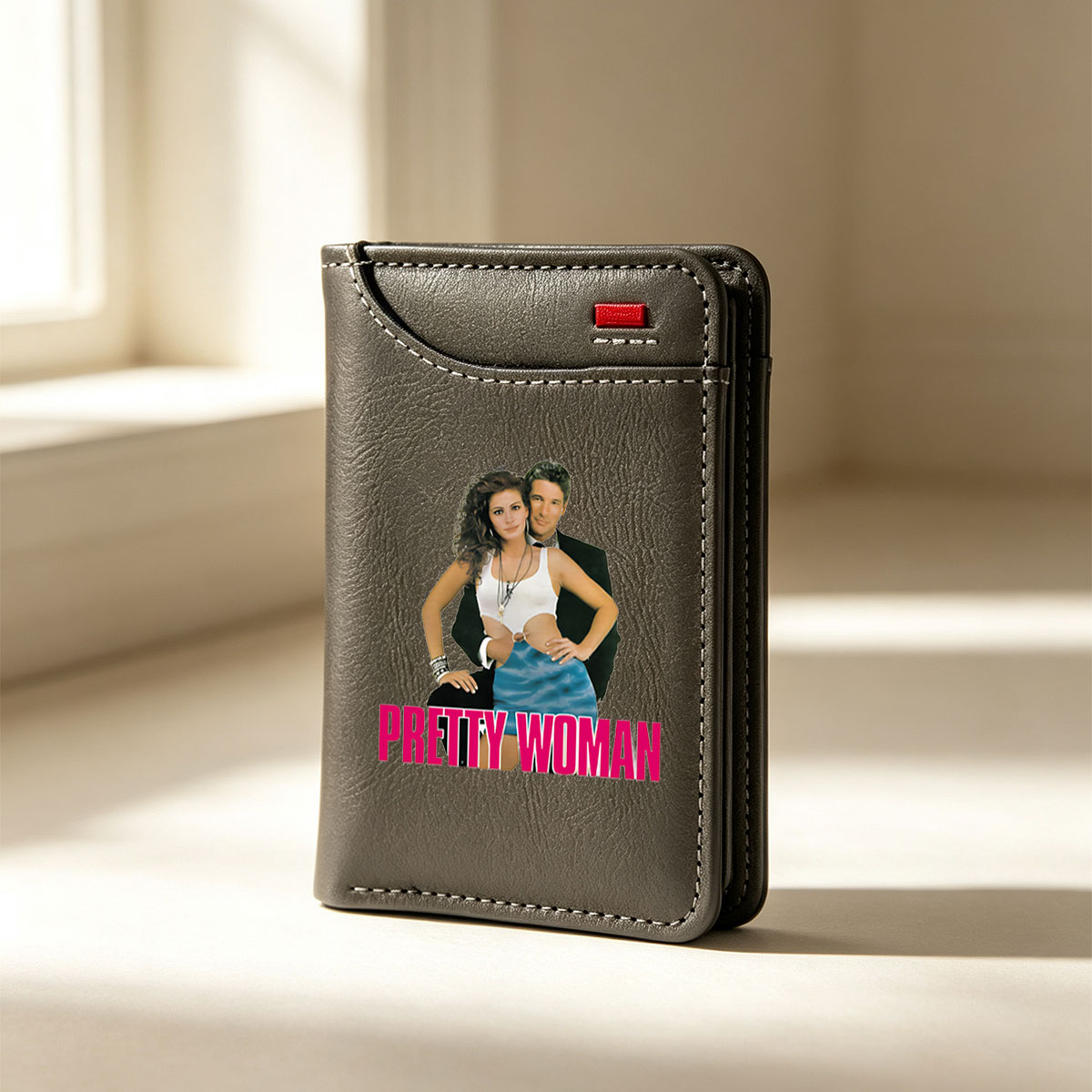 Pretty Woman: Julia Roberts and Richard Gere in Classic Romantic Drama - Vertical Style Wallet