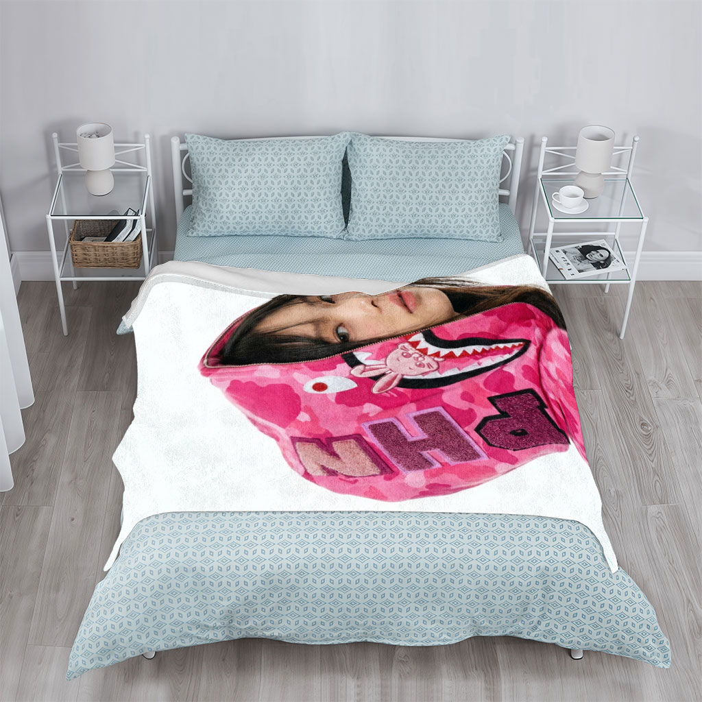 Lisa Blackpink Pink Camo Hoodie Fashion Portrait - Blankets