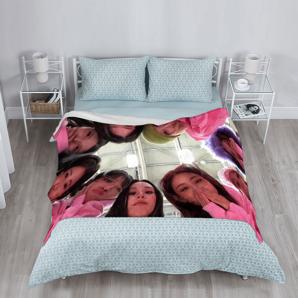 NewJeans Group Photo in Pink Outfits Forming a Circle with Playful Expressions - Blankets