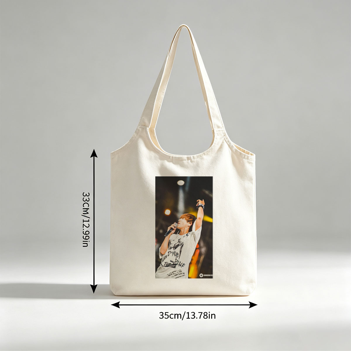 Yuta Okkotsu Live Performance Singing on Stage with Microphone - Canvas shoulder bags/