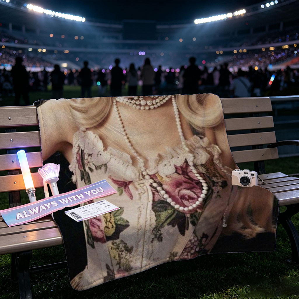 Ariana Grande in Elegant Floral Corset with Pearl Necklace and Vintage Style Pose - Blankets