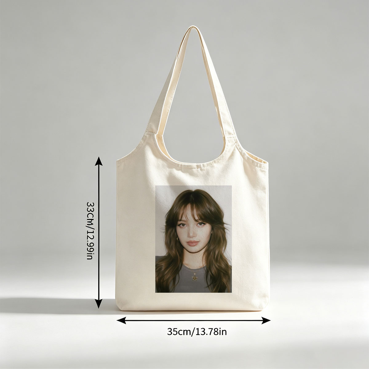 Lisa Blackpink Close-Up Portrait with Long Wavy Hair and Star Necklace - Canvas shoulder bags/