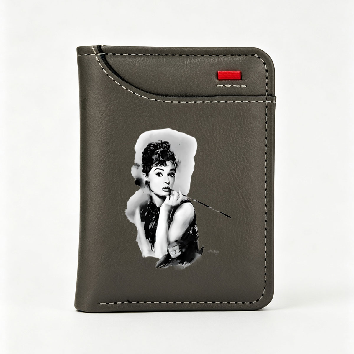 Audrey Hepburn in Classic Black and White Portrait - Vertical Style Wallet