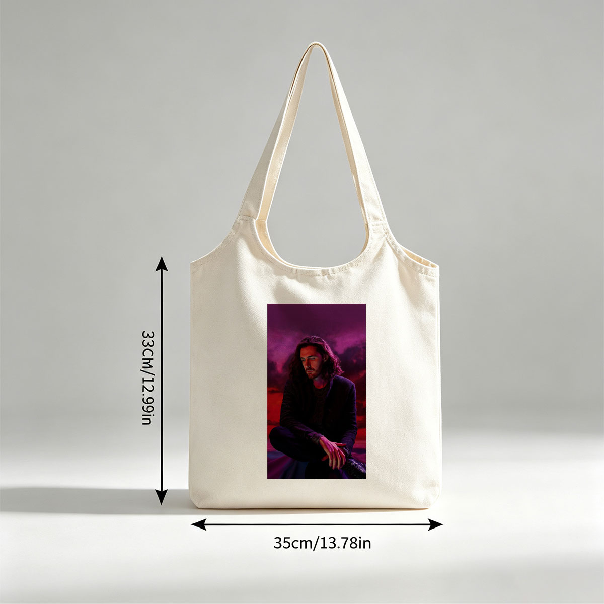 Hozier Sitting in a Dramatic Purple and Red Sky Scene - Canvas shoulder bags/