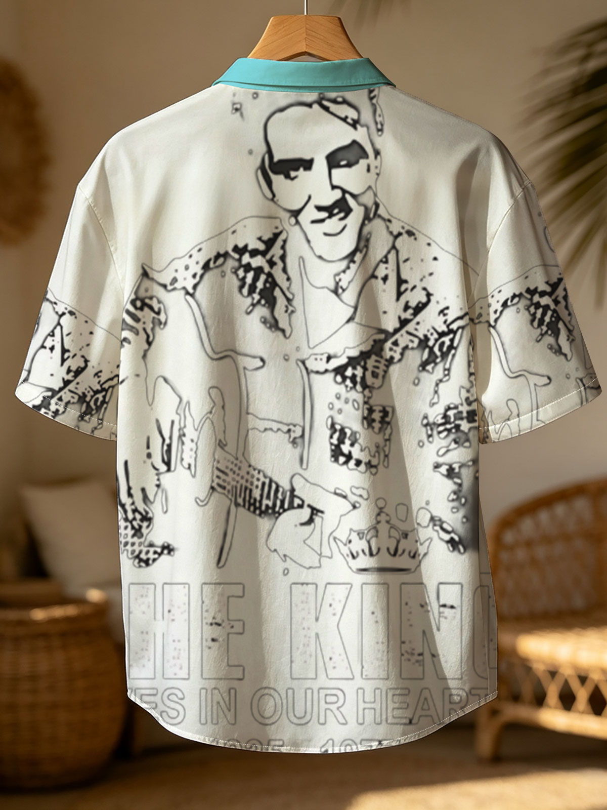 Elvis Presley - The King Lives in Our Hearts 1935-1977 -  Shirt
