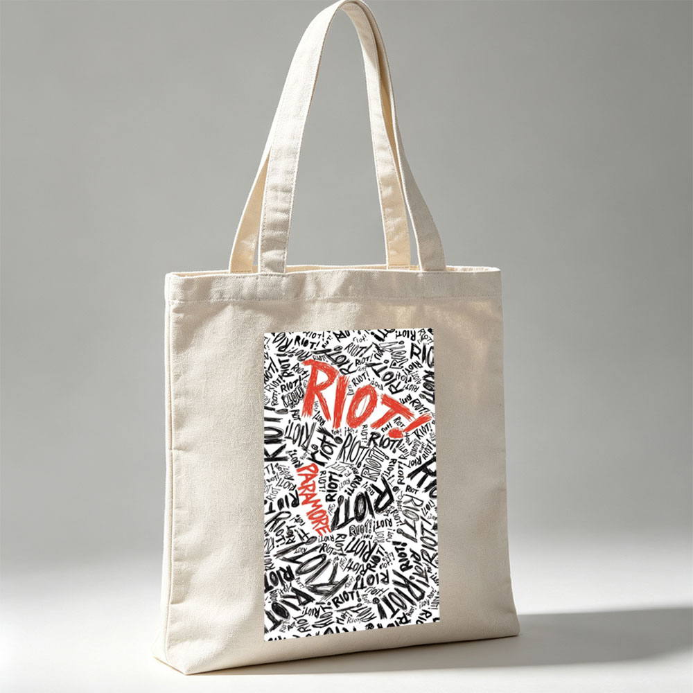 Paramore Riot Scene - Bold Red and Black 
