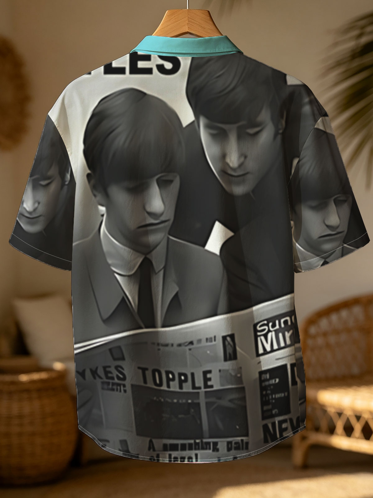The Beatles Reading Sunday Mirror Newspaper -  Shirt