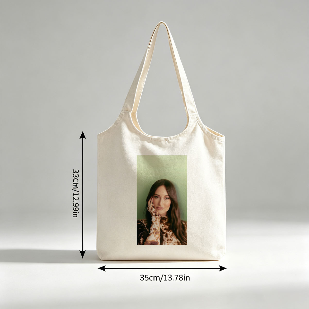 Kendall Rae - Portrait - Woman with Long Brown Hair Wearing Tie-Dye Top Against Green Background - Canvas shoulder bags/