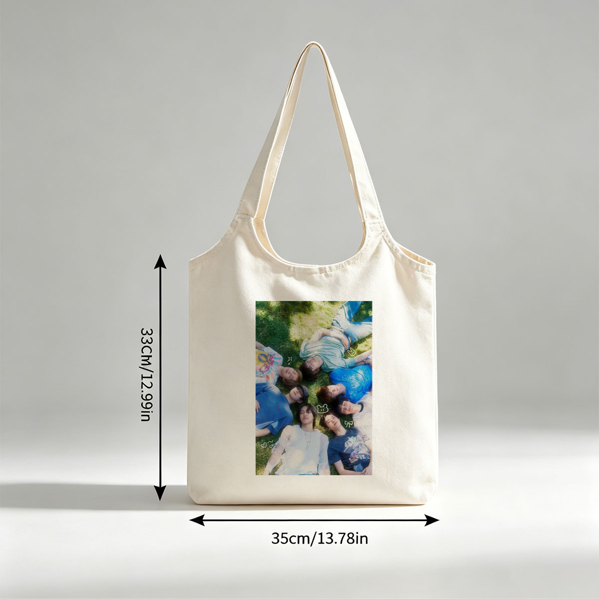 ENHYPEN Lying on Grass in a Circle with Playful Expressions and Cute Emojis - Canvas shoulder bags/