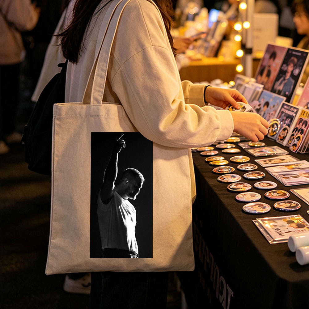 Calvin Harris Live Performance in Black and White Silhouette - Canvas tote bags