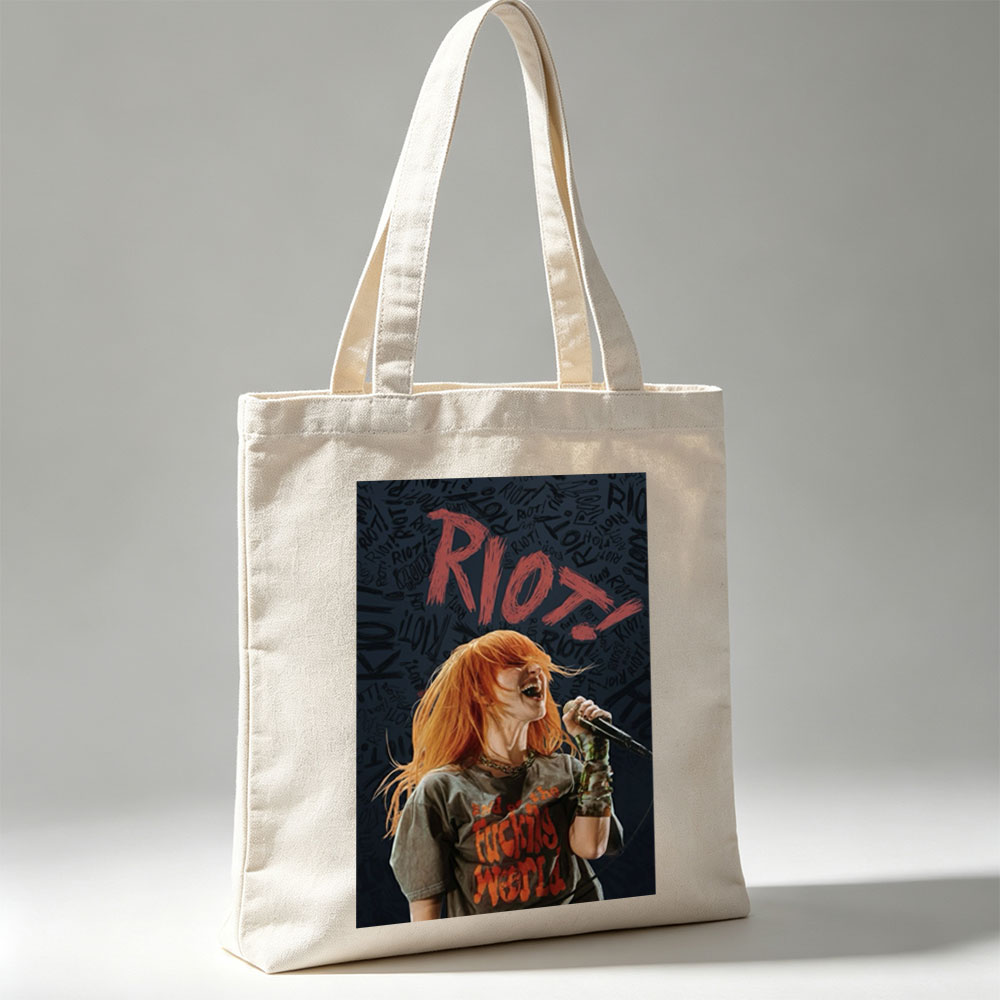 Paramore Riot! Live Performance with Intense Energy and Red Hair in Focus - Canvas tote bags