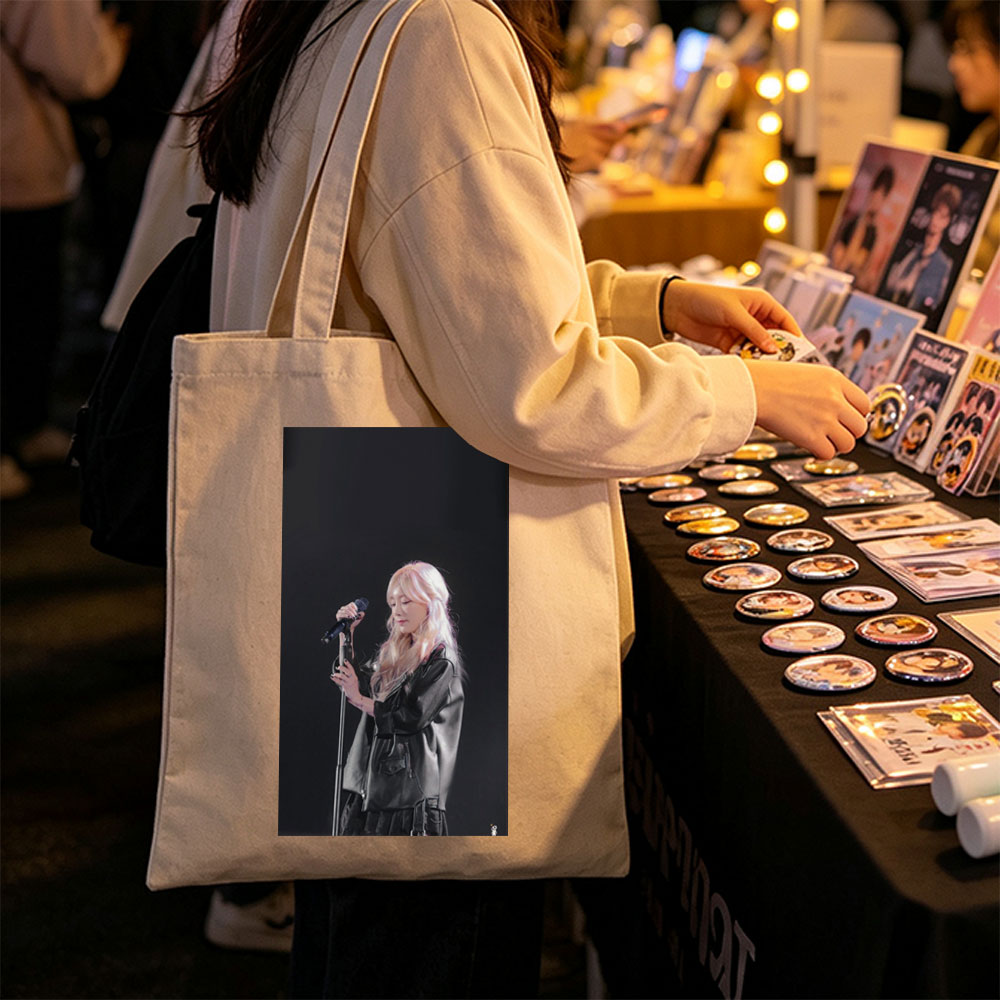 Lisa Blackpink Live Performance on Stage Holding Microphone in Leather Outfit - Canvas tote bags