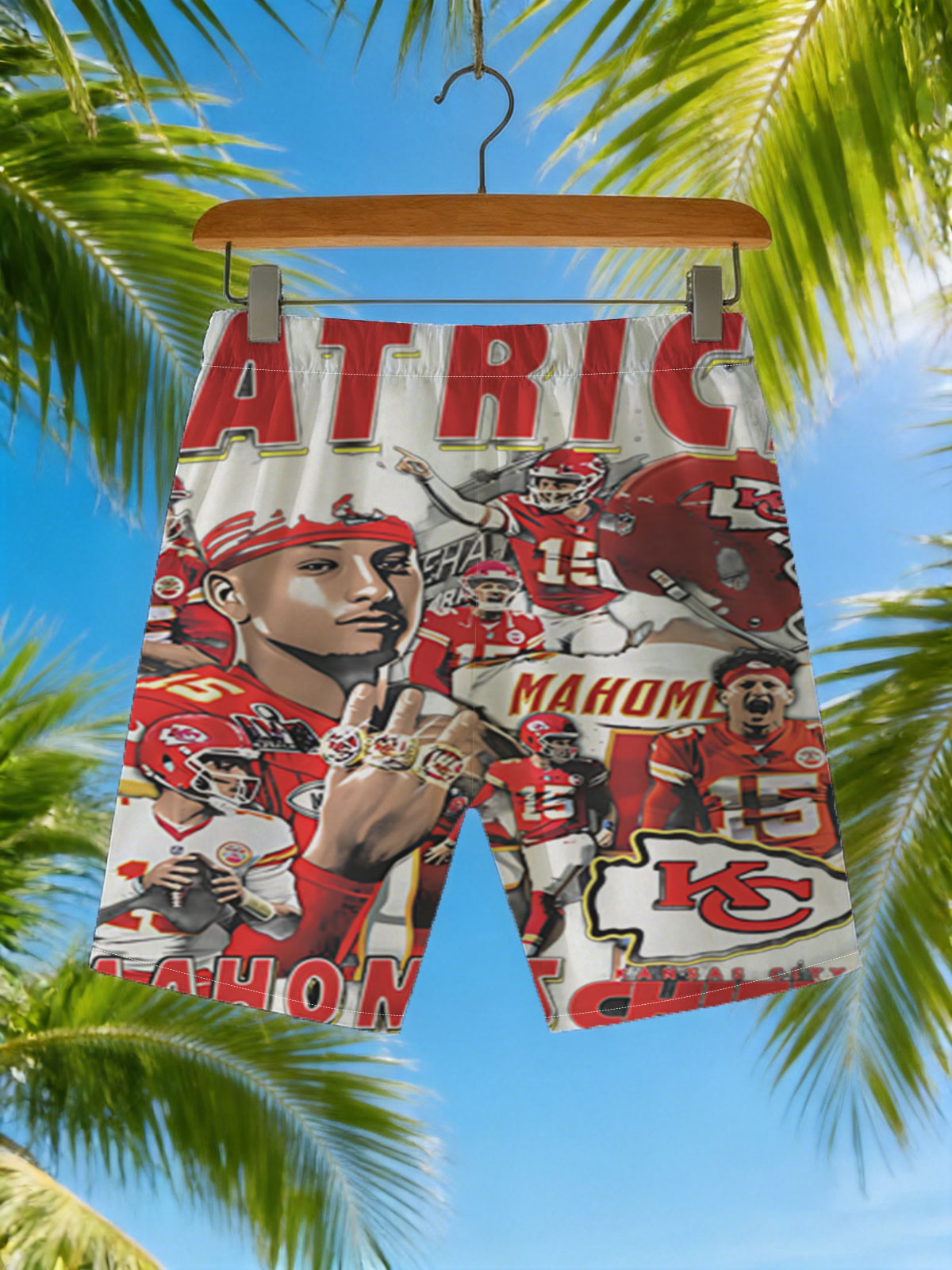 Patrick Mahomes Kansas City Chiefs Football Star Collage -  Beach shorts
