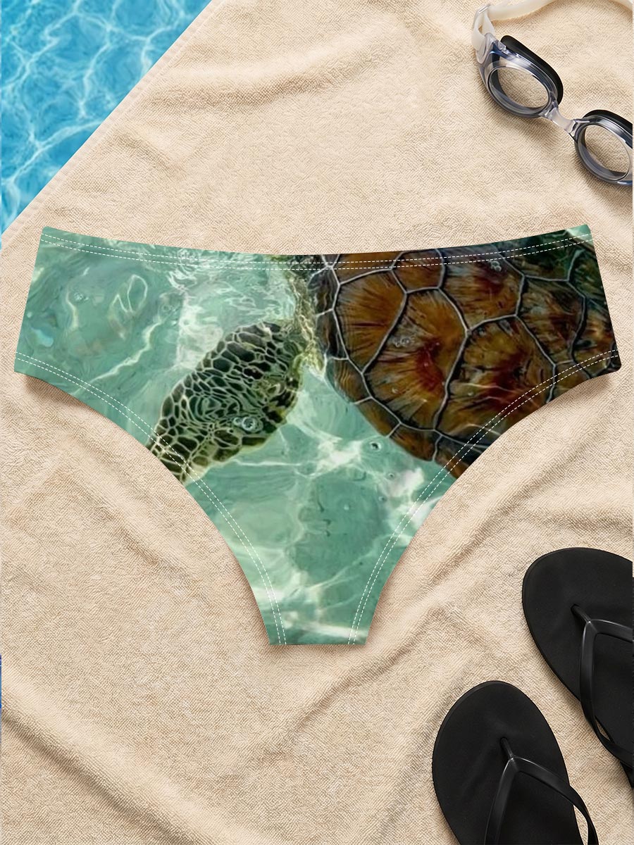 Sea Turtle Swimming in Clear Turquoise Water -  Men's swim trunks