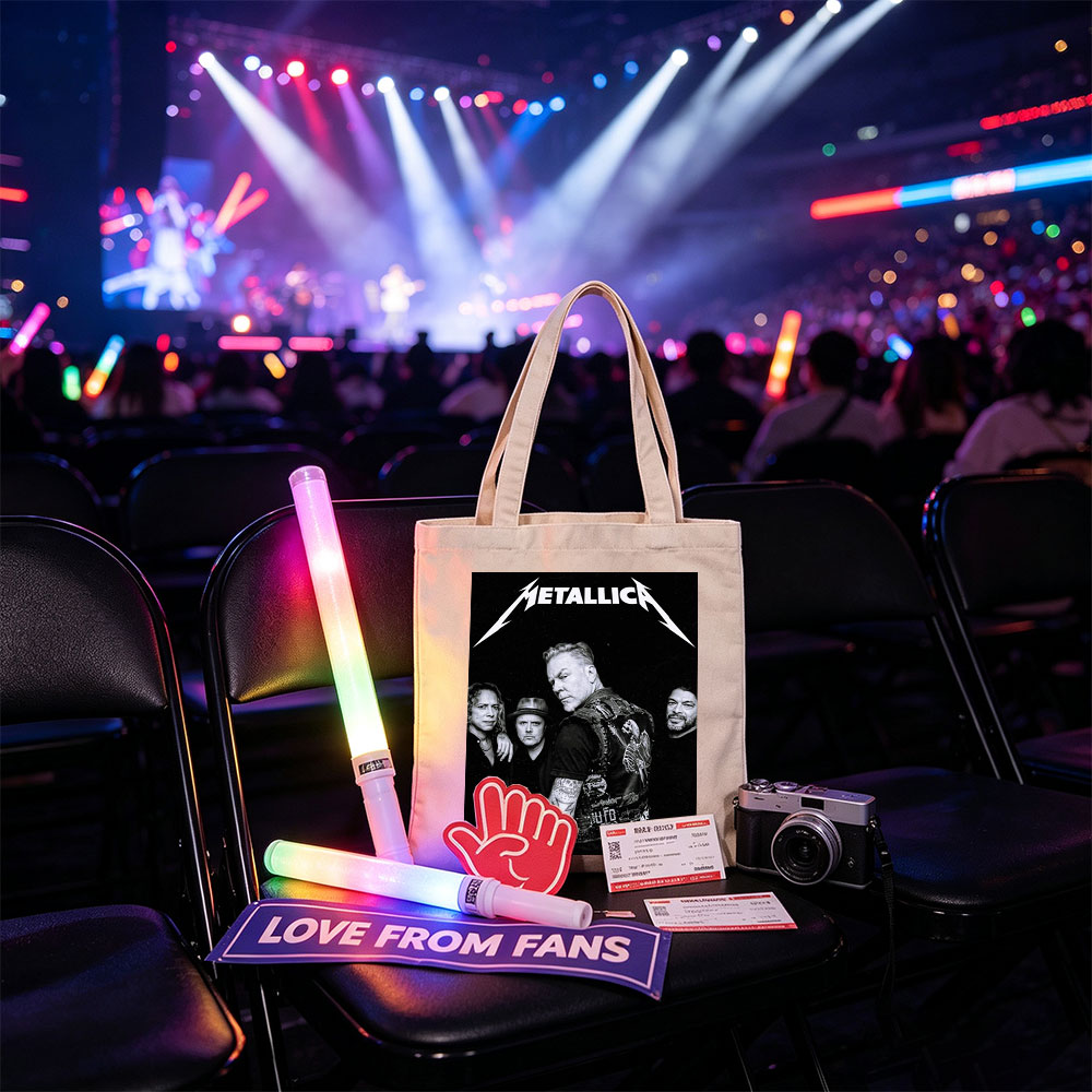 Metallica Band Members in Black and White Portrait with Iconic Logo - Canvas tote bags