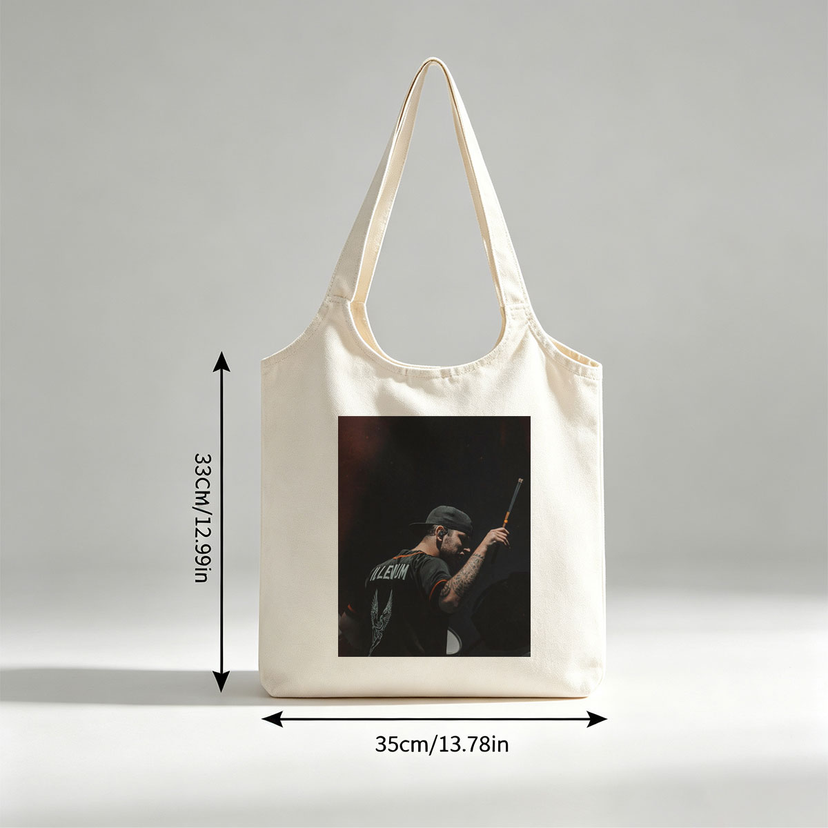 Brent Hinds of Mastodons Performing on Stage with Drumstick in Hand - Canvas shoulder bags/