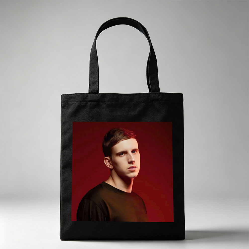 Martin Garrix in Studio Portrait Against Red Background - Canvas tote bags