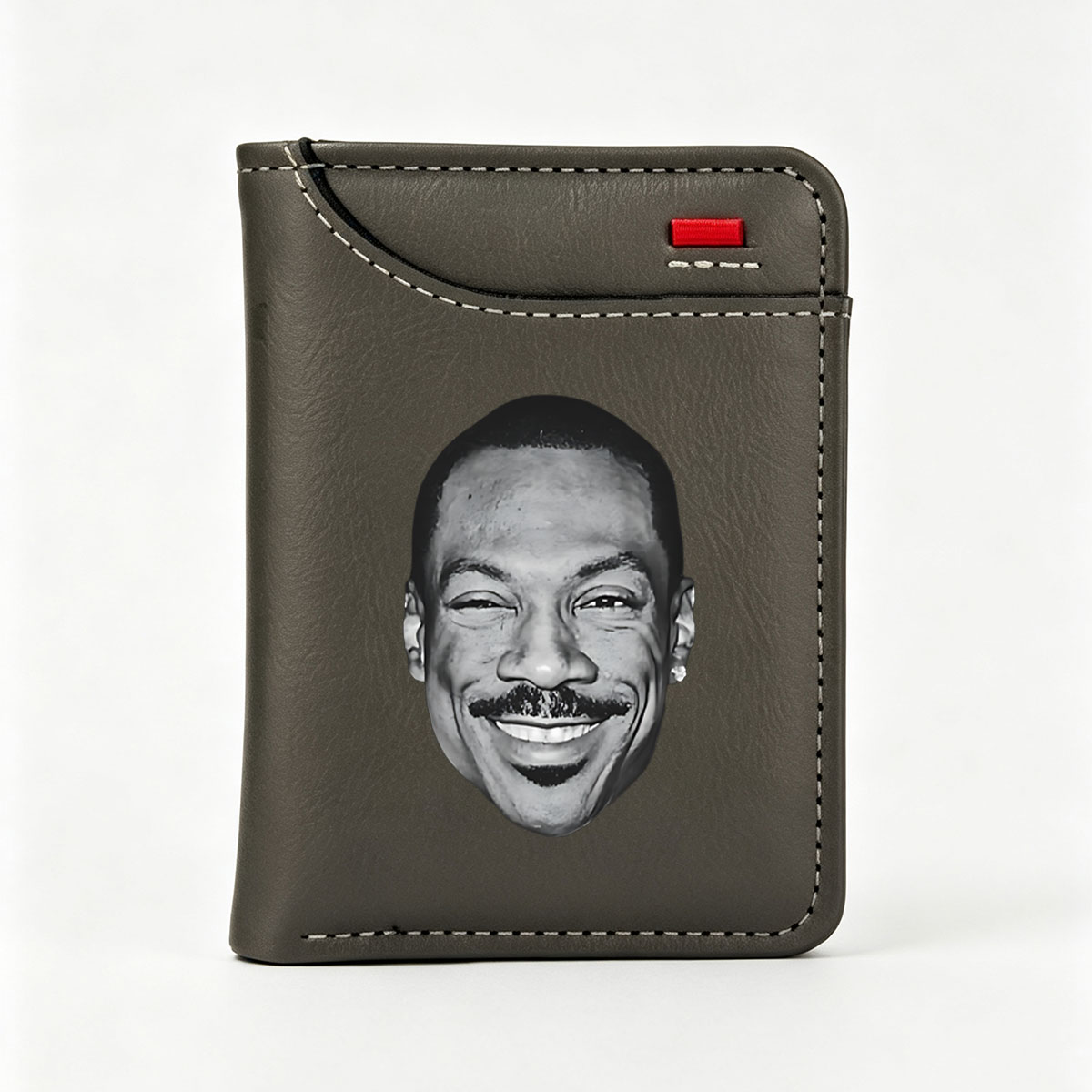 Eddie Murphy smiling portrait in black and white - Vertical Style Wallet