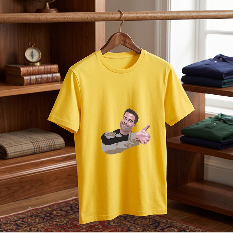 Ryan Reynolds pointing with a smile - Tee