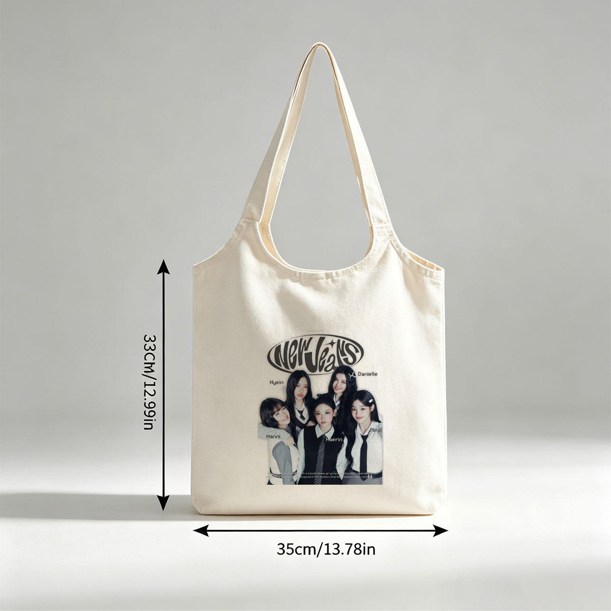 NewJeans Group Photo in School Uniforms Featuring Hanni, Hyein, Haerin, Danielle, and Minji - Canvas shoulder bags/