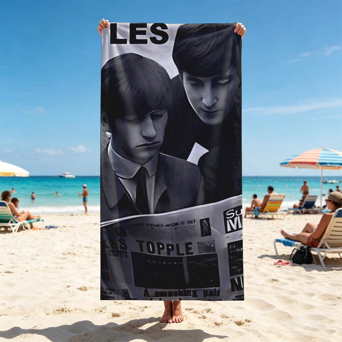 The Beatles Reading Sunday Mirror Newspaper - Beach towels