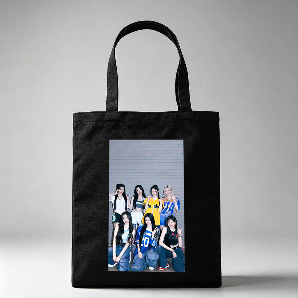 Kep1er Group Photo - Seven Members Posing in Casual Sporty Outfits Against a Gray Wooden Wall - Canvas tote bags