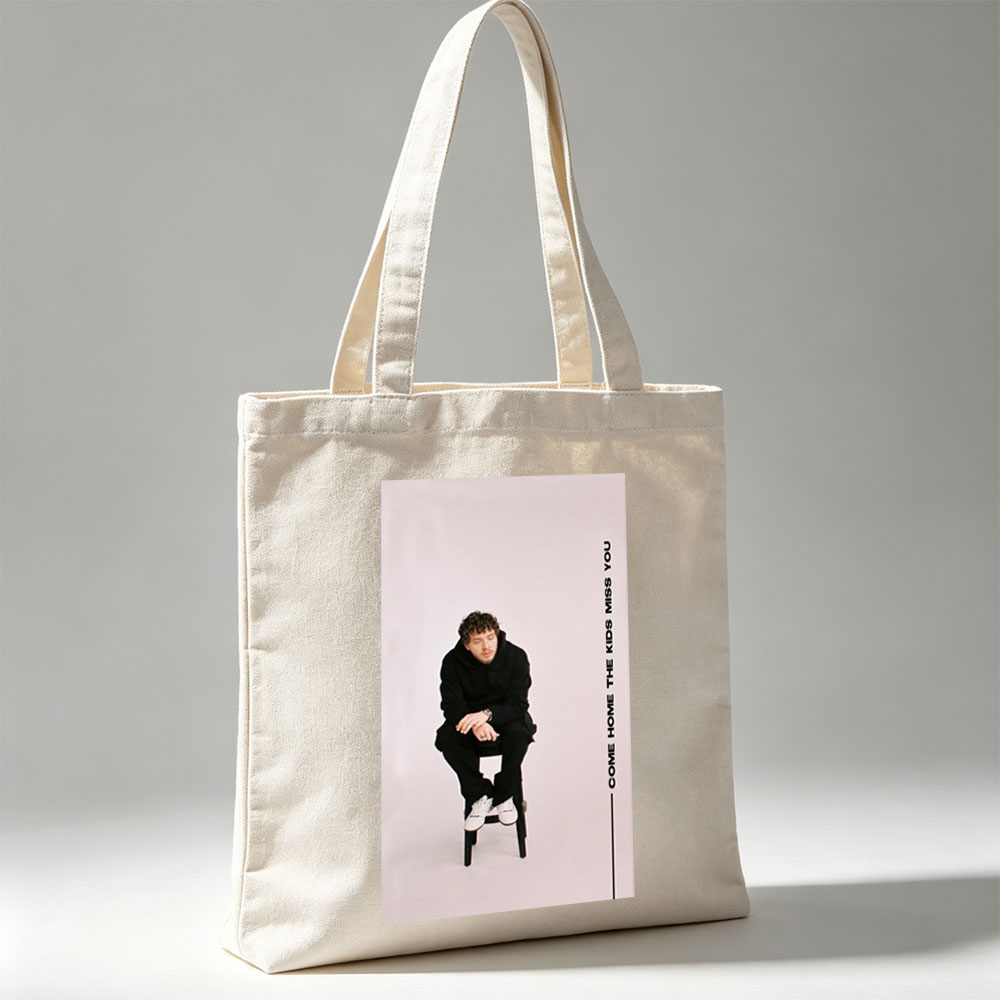 The Kids Come Home Miss You Album Cover Featuring Artist in Black Outfit Sitting on Stool - Canvas tote bags